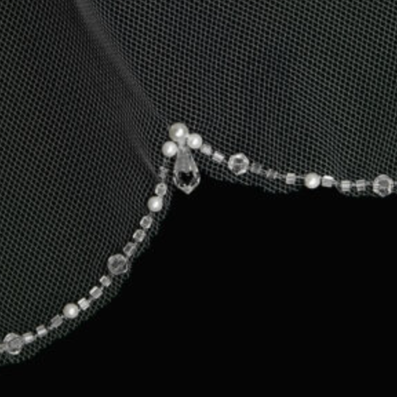 Scallop Edge Veil